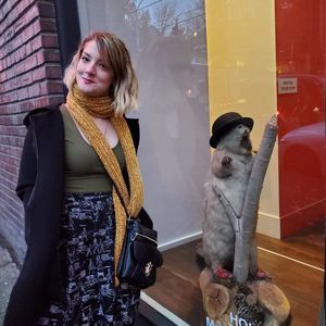 Meet your Posher, Janin